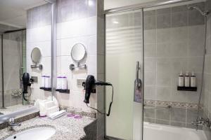 SAJA By Warwick Madinah Hotel - imej 42