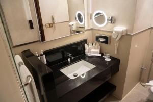 SAJA By Warwick Madinah Hotel - imej 36