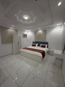 Two Rooms and a Lounge Al Nobalaa