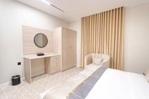 SUITESLiNEHOTEL Hotel - imej 6