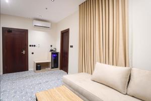 SUITESLiNEHOTEL Hotel - imej 17