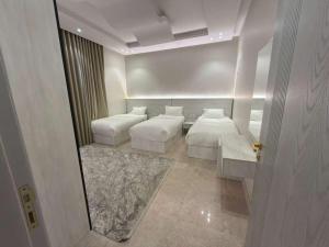 Aurion Executive Apartment - Next to Rashid Mall - Self Check-in - image 4