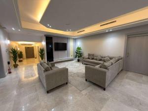Aurion Executive Apartment - Next to Rashid Mall - Self Check-in - image 5