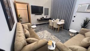 Violet Family Apartment 5 Mins To Haram - image 1