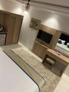 Al Madinah Furnished Suites Apartments - image 11