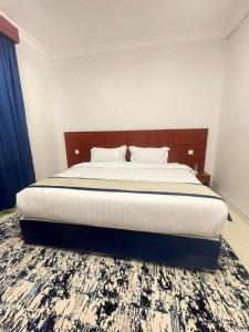 Al Madinah Furnished Suites Apartments - image 20