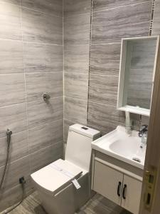 Azar Serviced Apartments - gambar 13