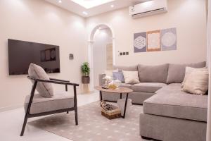 Two Bedroom Apt 10-min Prophet Mosqu Next to Mall