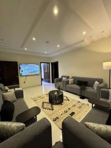 Al Mazen Apartments - image 3