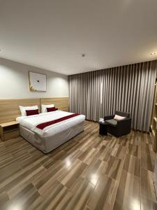 Rooh Al Madinah Hotel - image 9
