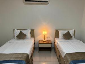 Royal Night Suites - image 11