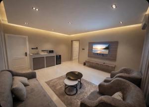 Bluestone Amlak 1 - gambar 18