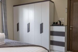 Taiba Luxury Apartments 3 Bedrooms 5 Mins To Haram! - gambar 46