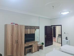 Makeen Furnished Apartments 1 - image 17