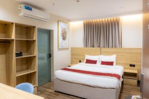 Rooh Al Madinah Hotel - image 40