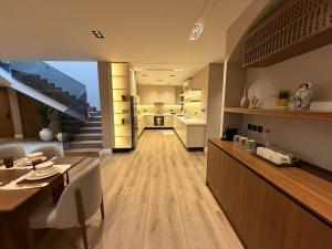 Atrah Luminous 3BR Luxury Family Residence - görsel 38