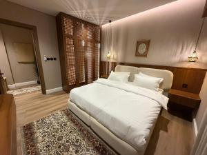Atrah Luminous 3BR Luxury Family Residence - görsel 16