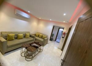 Elegant 3 Bedrooms and Living Room and Kitchen and Two Bathrooms in Hay Baqdu a1 - image 12