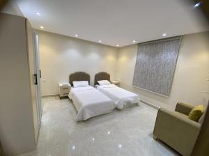 Elegant 3 Bedrooms and Living Room and Kitchen and Two Bathrooms in Hay Baqdu a1 - image 14