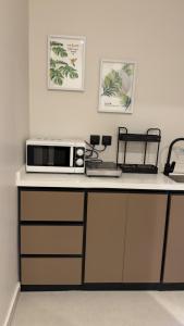 सारा स्टूडियो - छवि 10