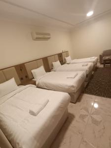 Al Madinah 2 Furnished Suites - image 26