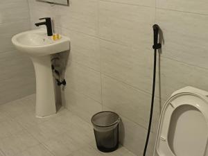 Al Madinah 2 Furnished Suites - image 15