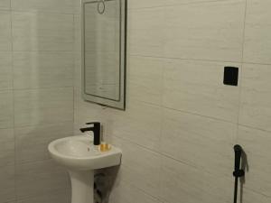 Al Madinah 2 Furnished Suites - image 5