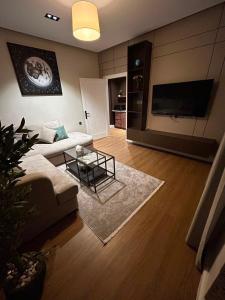 Apartment with a quiet lobby and self check-in