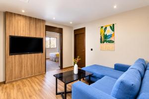 The Seasons Hotel - afbeelding 10
