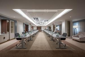 The Biltmore Al Madinah Hotel - imej 27