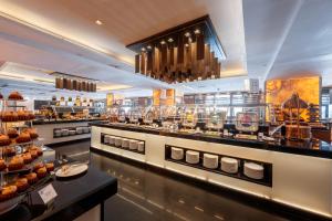The Biltmore Al Madinah Hotel - imej 12