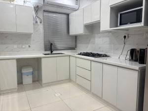 Luxurious Family Apartments 10Mins Drive to Al-Masjid Nabawi - gambar 13