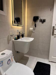 h Furnished Apartments 1 - imej 12