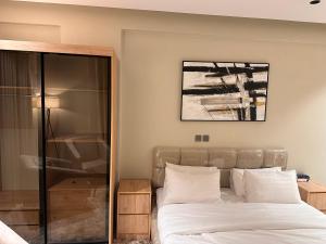 h Furnished Apartments 1 - imej 7