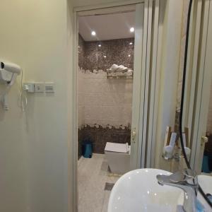 Rawasheen Al Munawwarah Apartments and Studio - imej 14