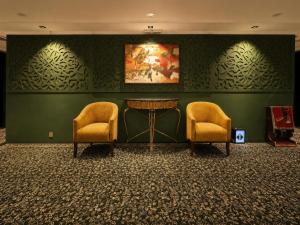 One Inn Hotel Fully Renovated - gambar 22
