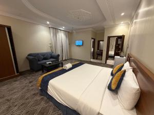 High Selection Serviced Apartments - image 17