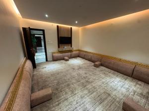 Mazoon Al Dhahabiyyah Apartments - gambar 2