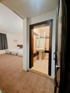 Shawati Al Madinah 2 Hotel - image 6
