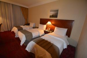 Hayah Grand Hotel - image 15