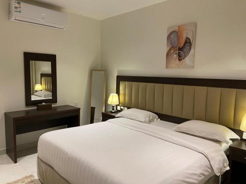 Luxury Apartment with a Master Bedroom and Comfortable Lounge