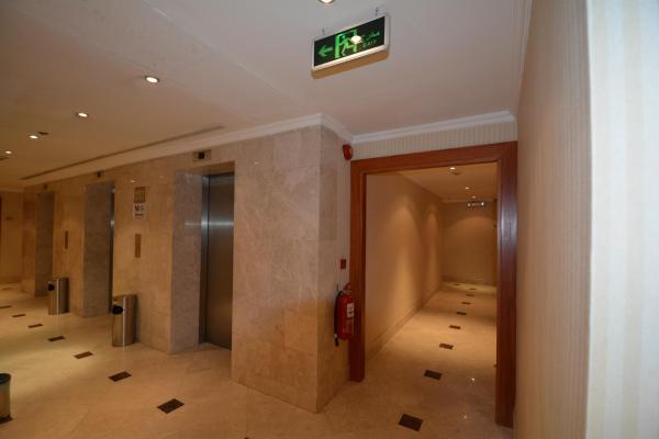 Hayah Grand Hotel - image 10