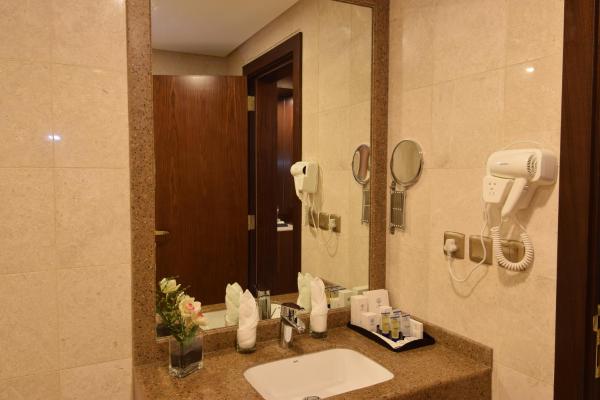 Zaha Al Munawara Hotel - imej 32