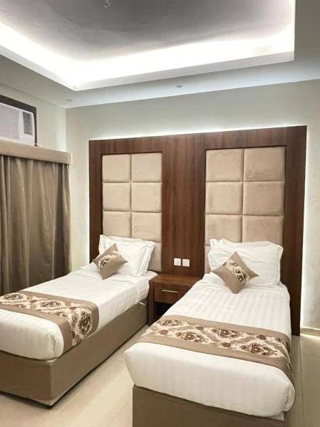 Rawaes Hotel - image 36
