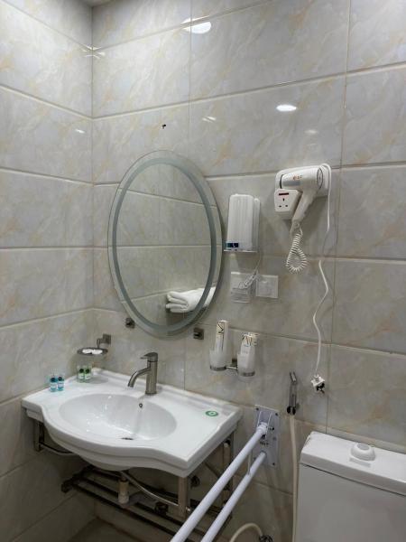 Taj Al Eiman Hotel - imej 22