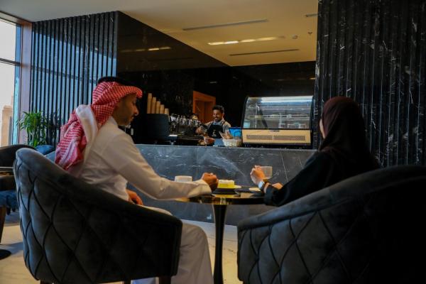 E Hotel - imej 19