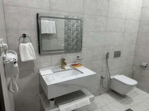 Bayt Al Madinah Serviced Apartments - image 40