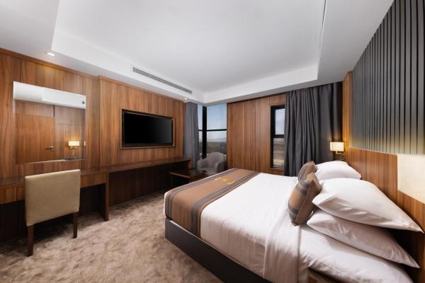 E Hotel - imej 38