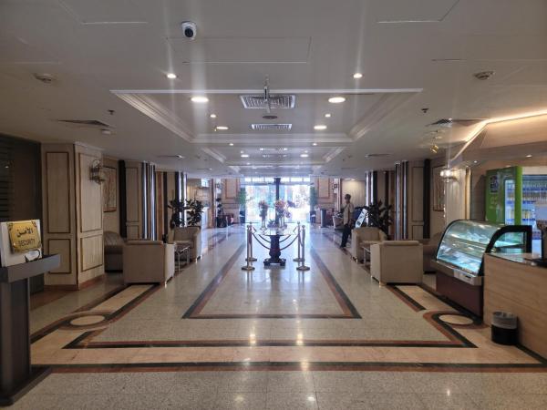 Qasr Al Ansar Golden Tulip Hotel - gambar 16