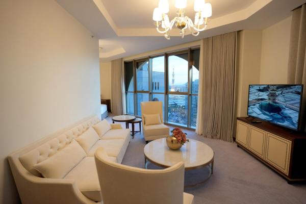 Peninsula Worth Hotel - image 21